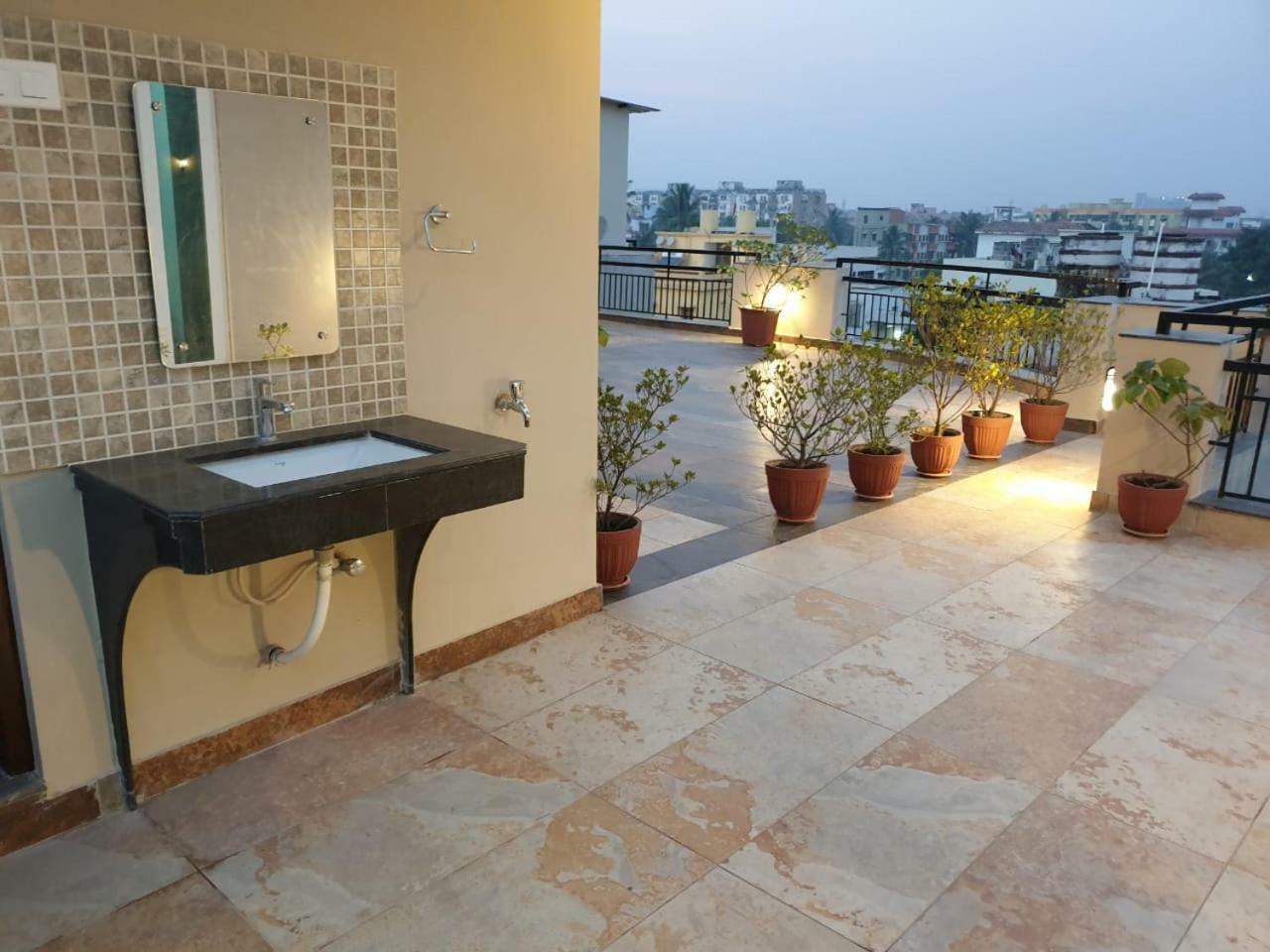 The Rooftop Cabana, A Homestay Bhubaneswar Exterior foto